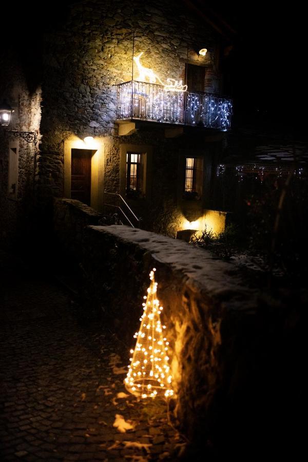 La Maison Des Vignerons Chambres D'Hotes B&B Donnaz Exterior foto